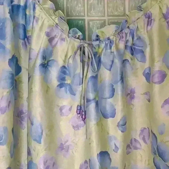 Vintage Oscar Dela Renta Lingerie Strap Slip Dress with beaded detail - Picture 2 of 14